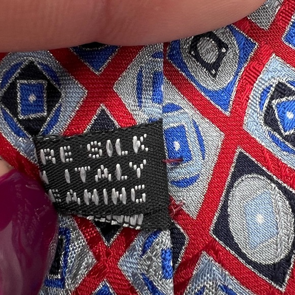 Vintage Stefano Ricci 100% Silk Tie Red Gray Silver Blue Black Geometric Pattern - Picture 6 of 7